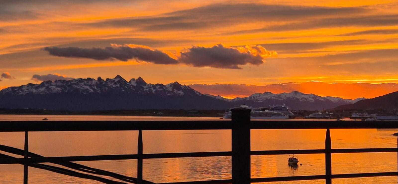 Balcones del Beagle Apart Ushuaia Esterno foto